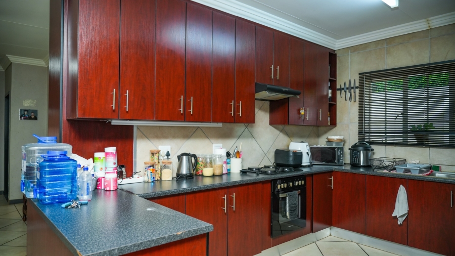 To Let 2 Bedroom Property for Rent in Doringkruin North West